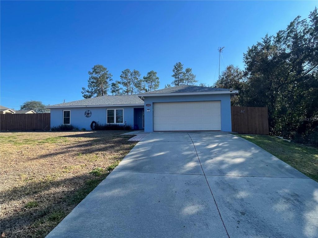 Photo of 4382 SW 171st Place, Ocala, FL 34473 (MLS # O6377423)