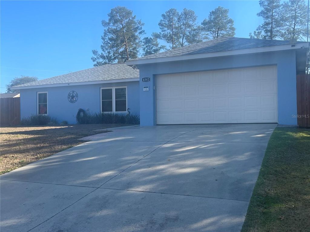Photo of 4382 SW 171st Place, Ocala, FL 34473 (MLS # O6377423)