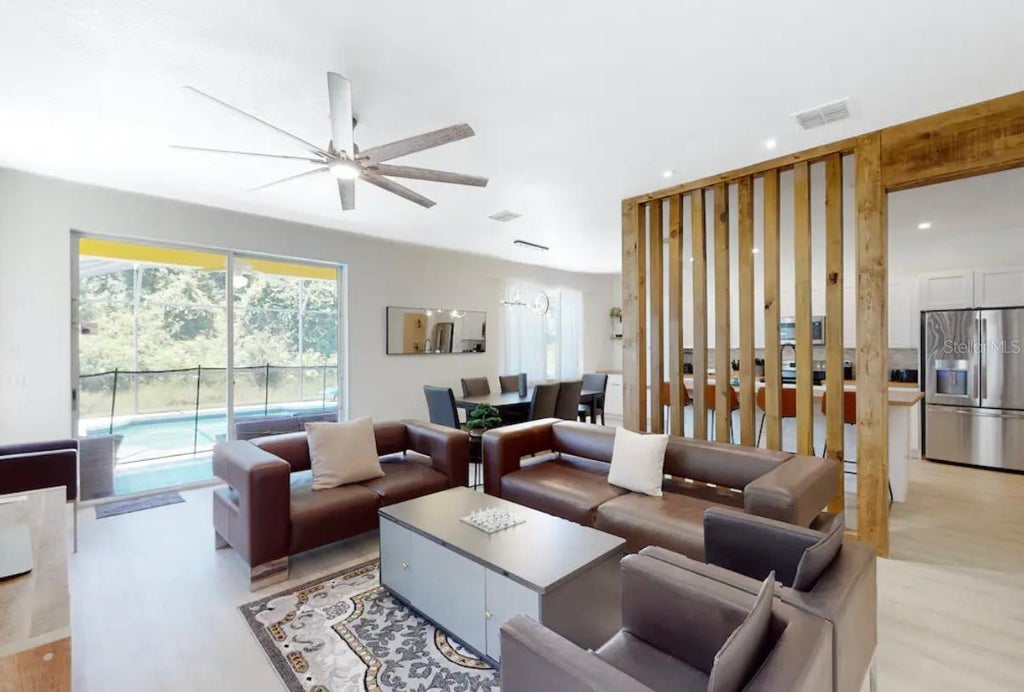 Photo of 206 Blue Jay Way, Davenport, FL 33896 (MLS # S5157125)