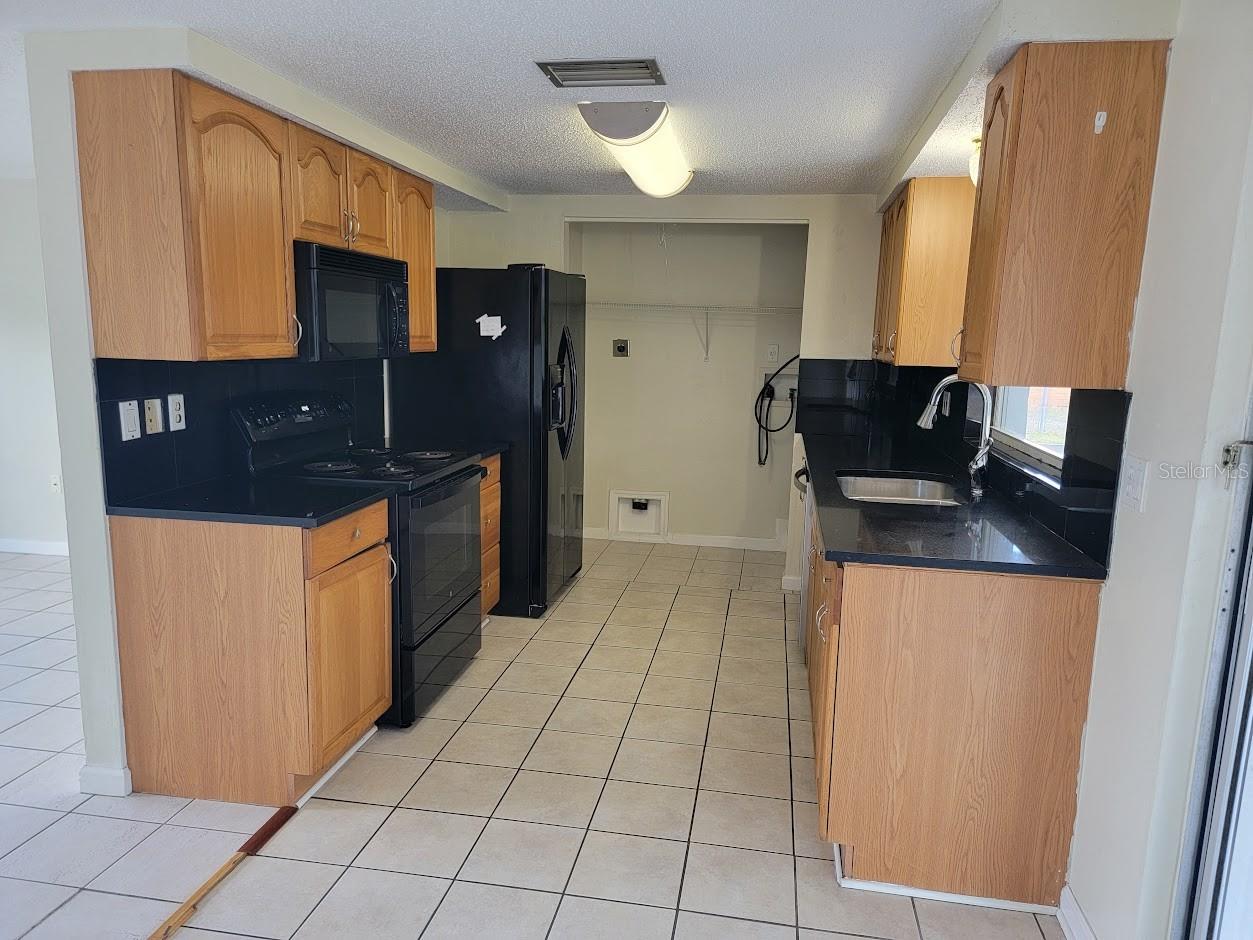 PORT CHARLOTTE SEC 007 - Residential Lease