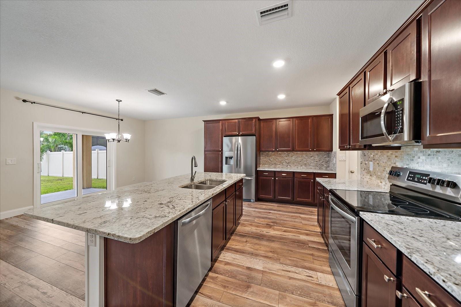 ASHTON MEADOWS - Residential