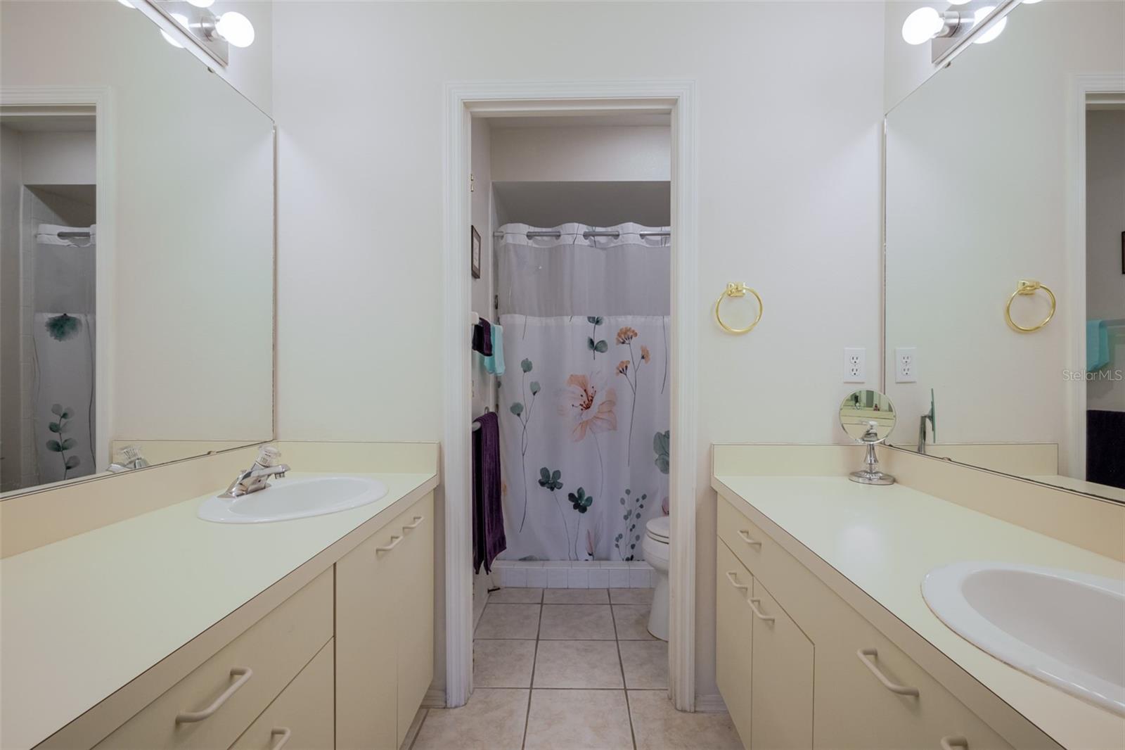 MAPLE HAMMOCK - Residential