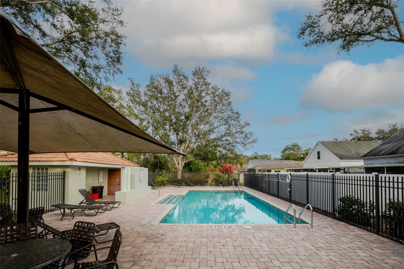 MAPLE HAMMOCK - Residential