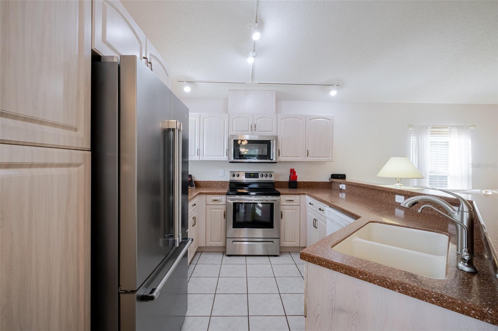 MAPLE HAMMOCK - Residential