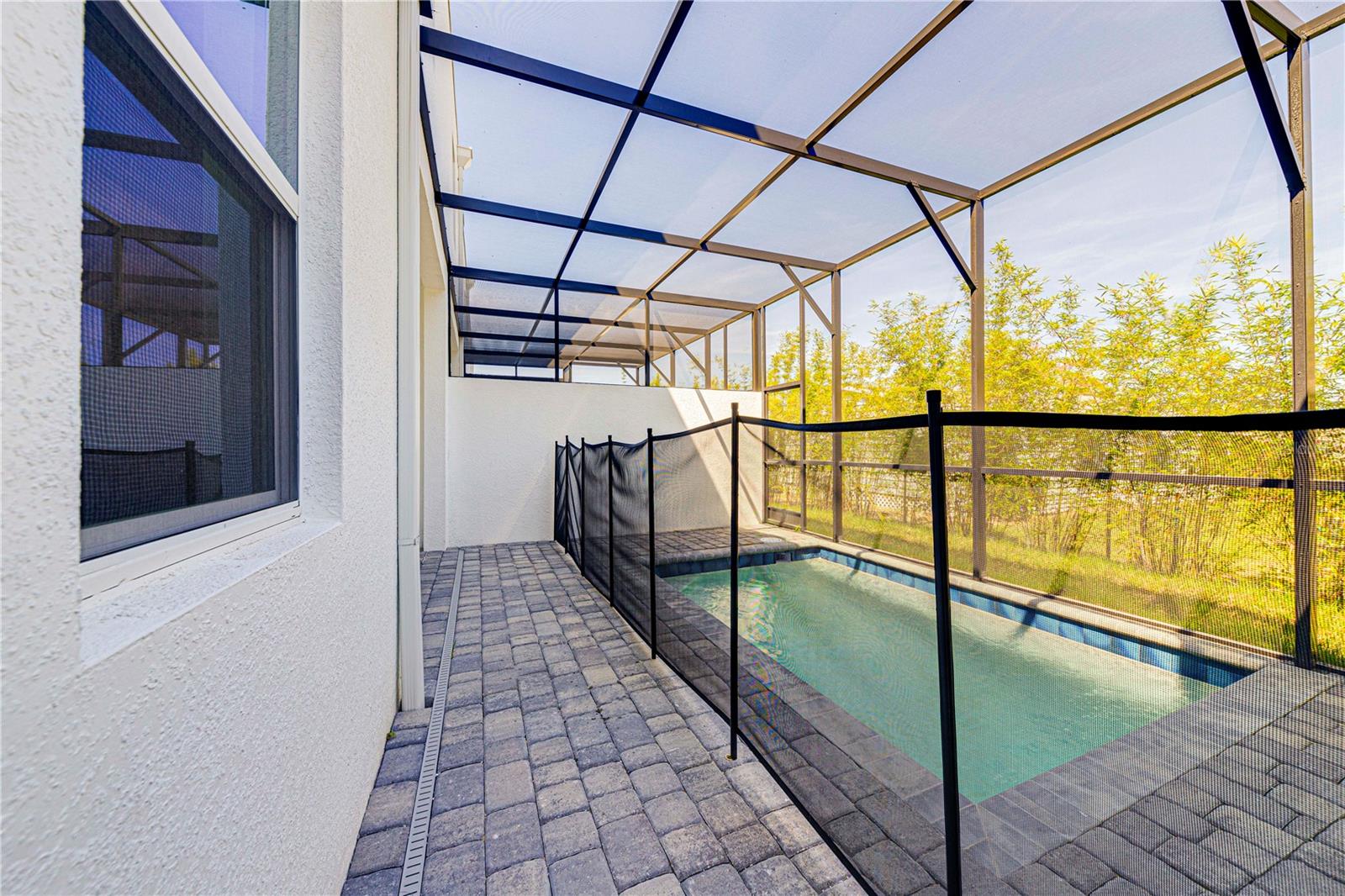 AZUR RESIDENCE - Residential