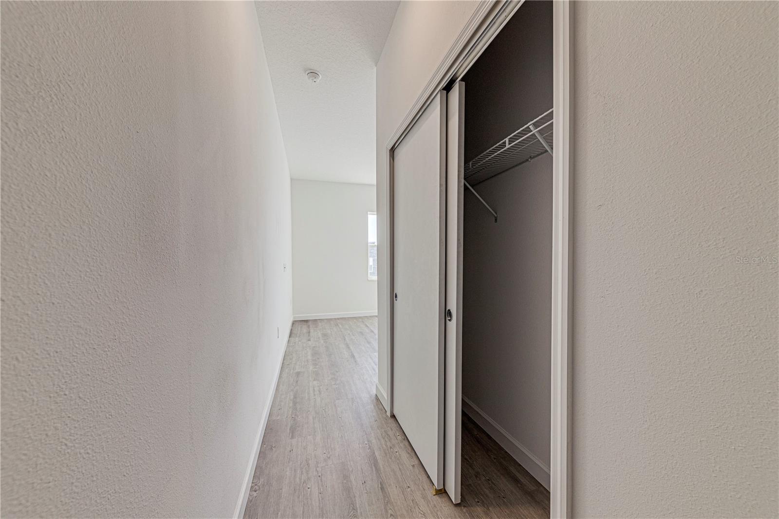 AZUR RESIDENCE - Residential