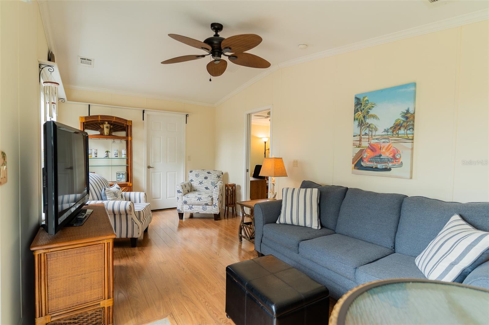 SADDLEBAG LAKE - Residential