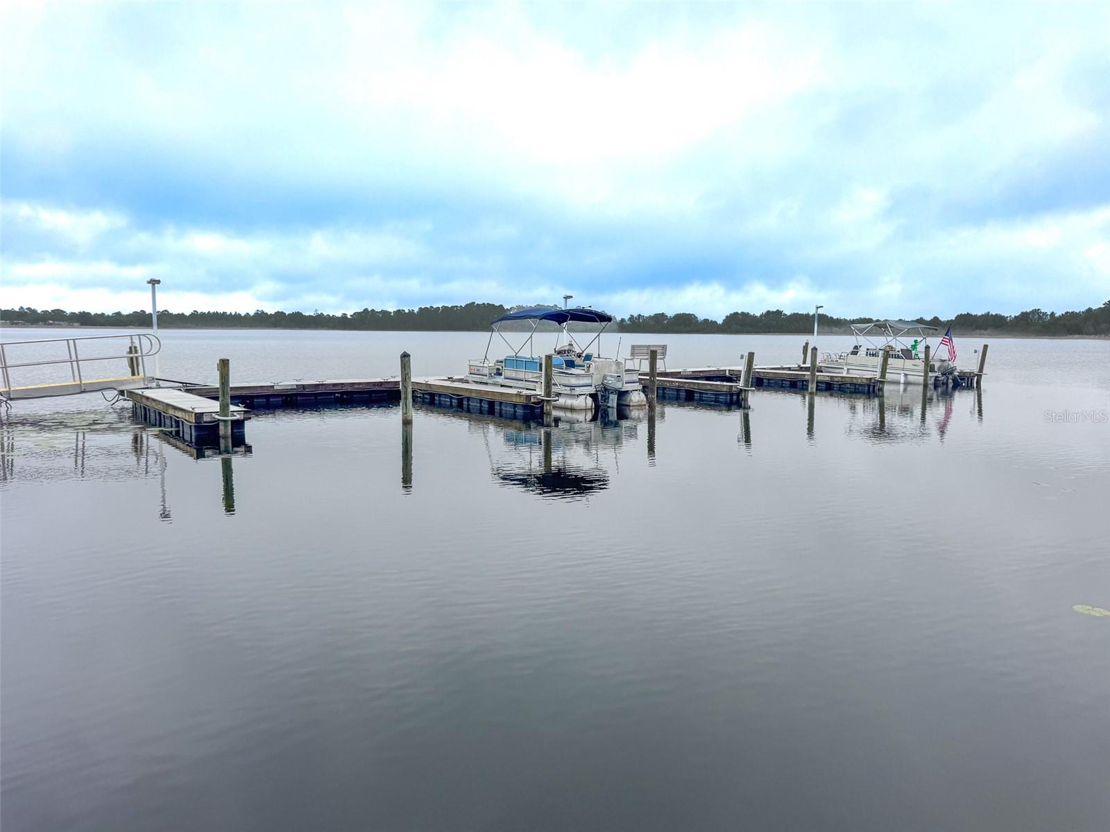 SADDLEBAG LAKE - Residential