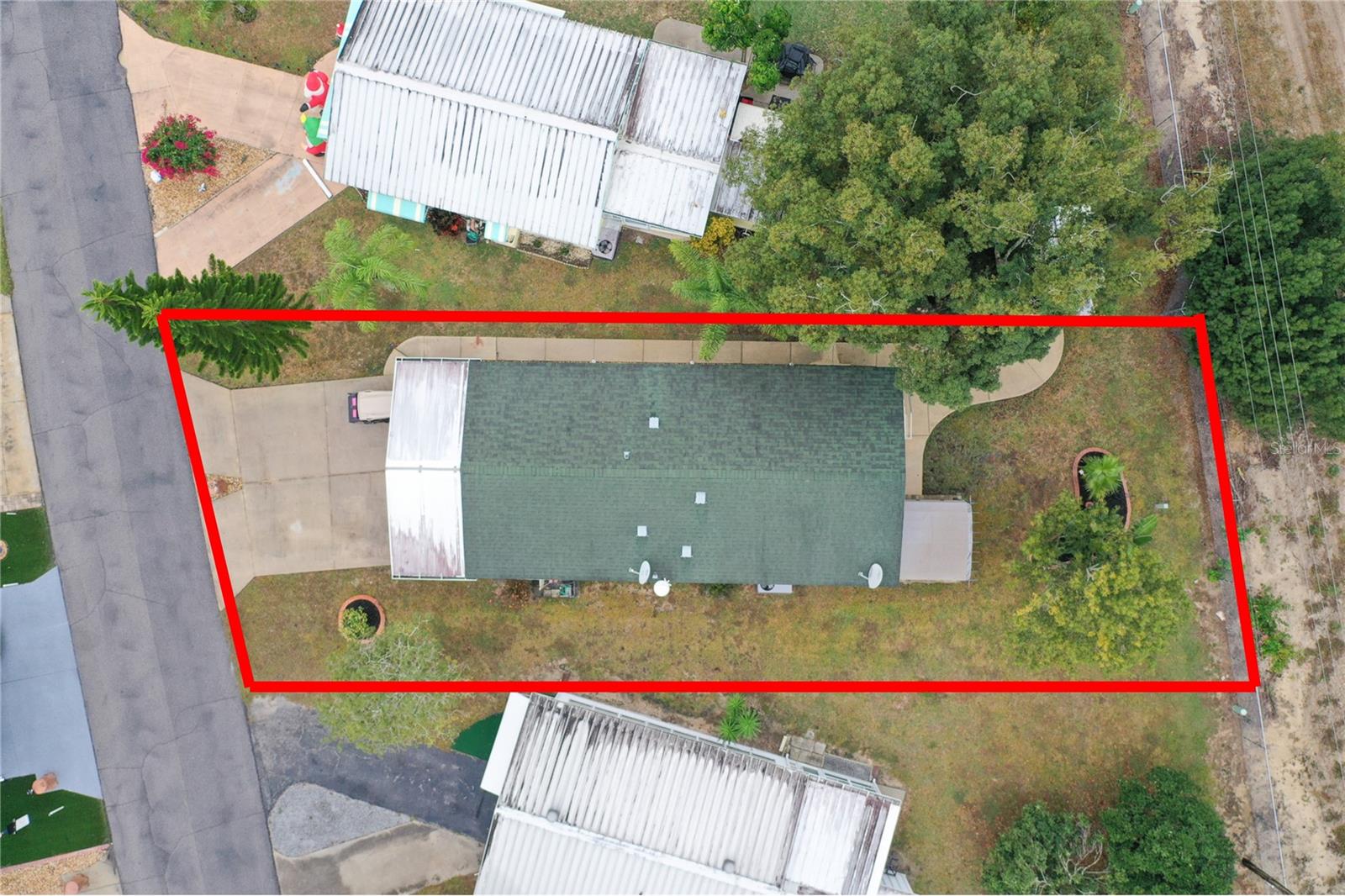 SADDLEBAG LAKE - Residential