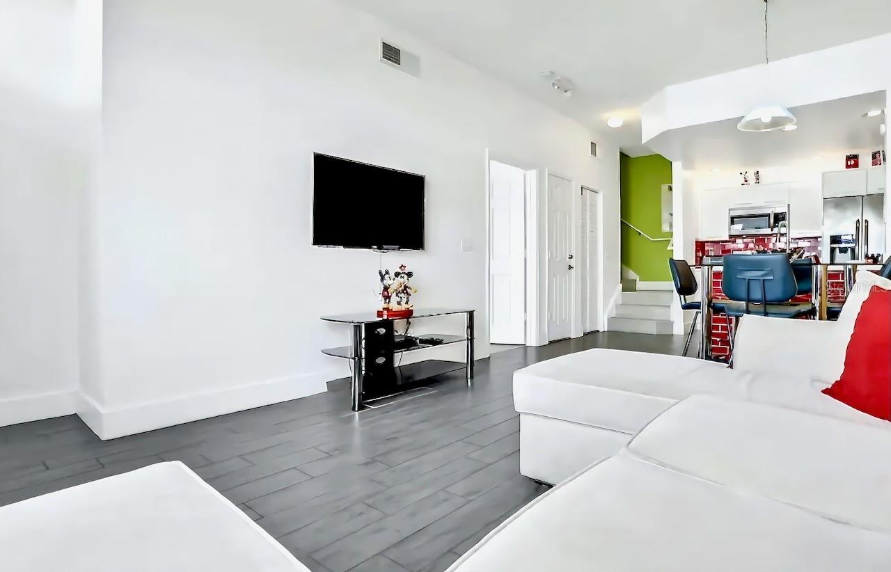 2200 SAN CHRISTABOLO DRIVE 105