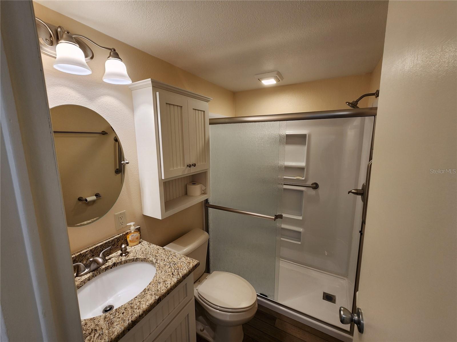 PALM LAKE ESTATES - Residential