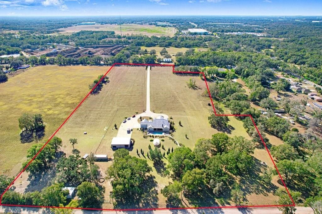 Photo of 11634 Davis Pool Road, Seffner, FL 33584 (MLS # TB8504466)