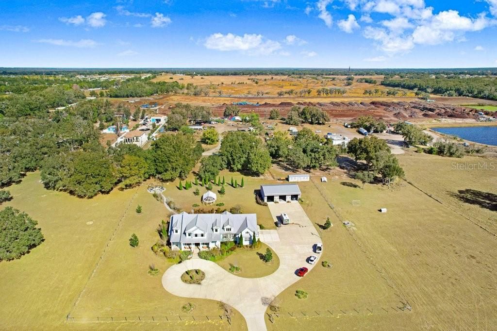 Photo of 11634 Davis Pool Road, Seffner, FL 33584 (MLS # TB8504466)