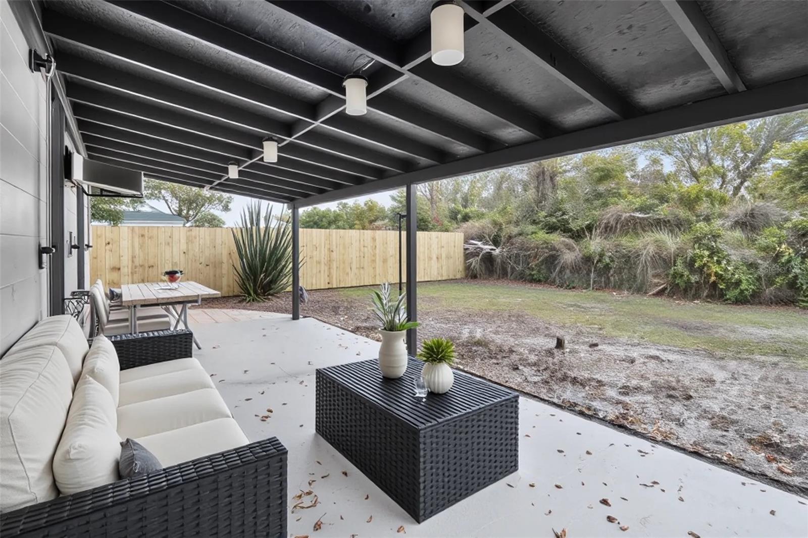 PINECREST ESTATES - Residential