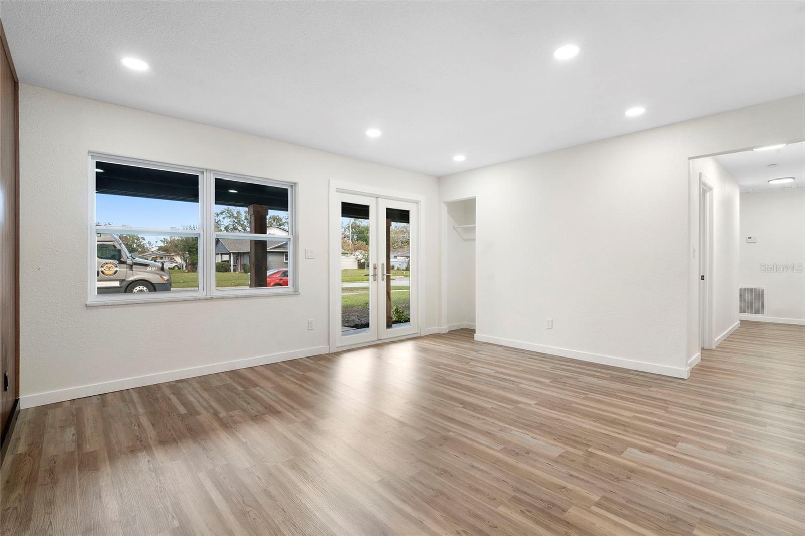 PINECREST ESTATES - Residential