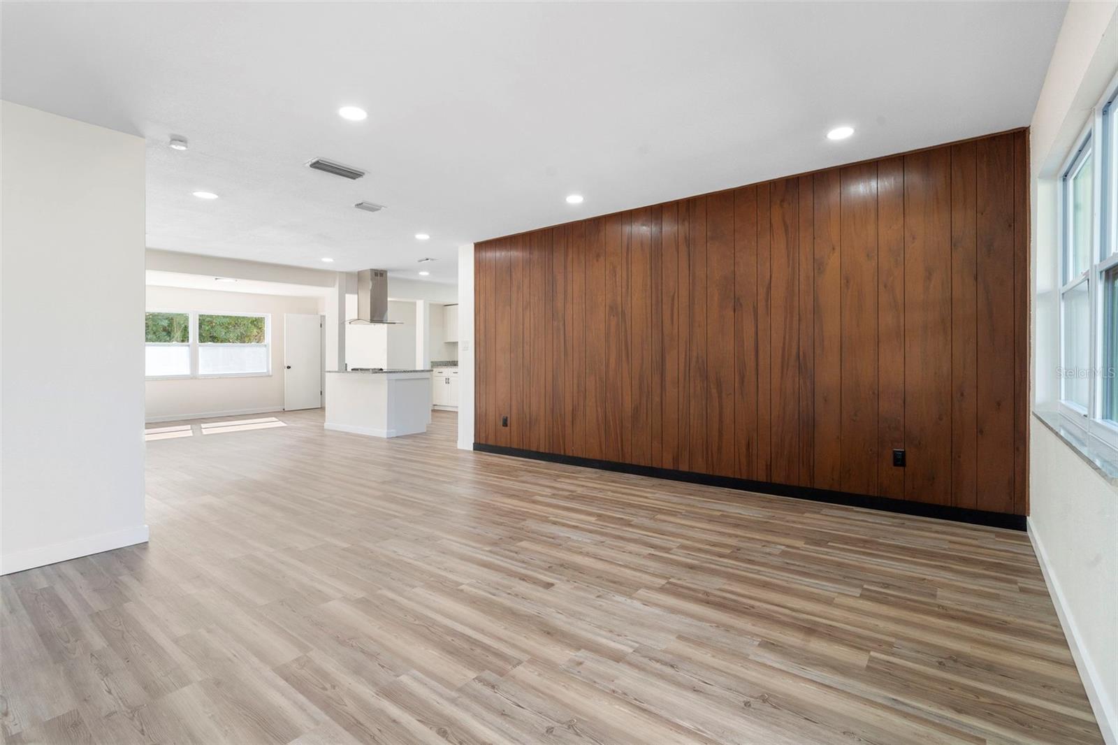 PINECREST ESTATES - Residential