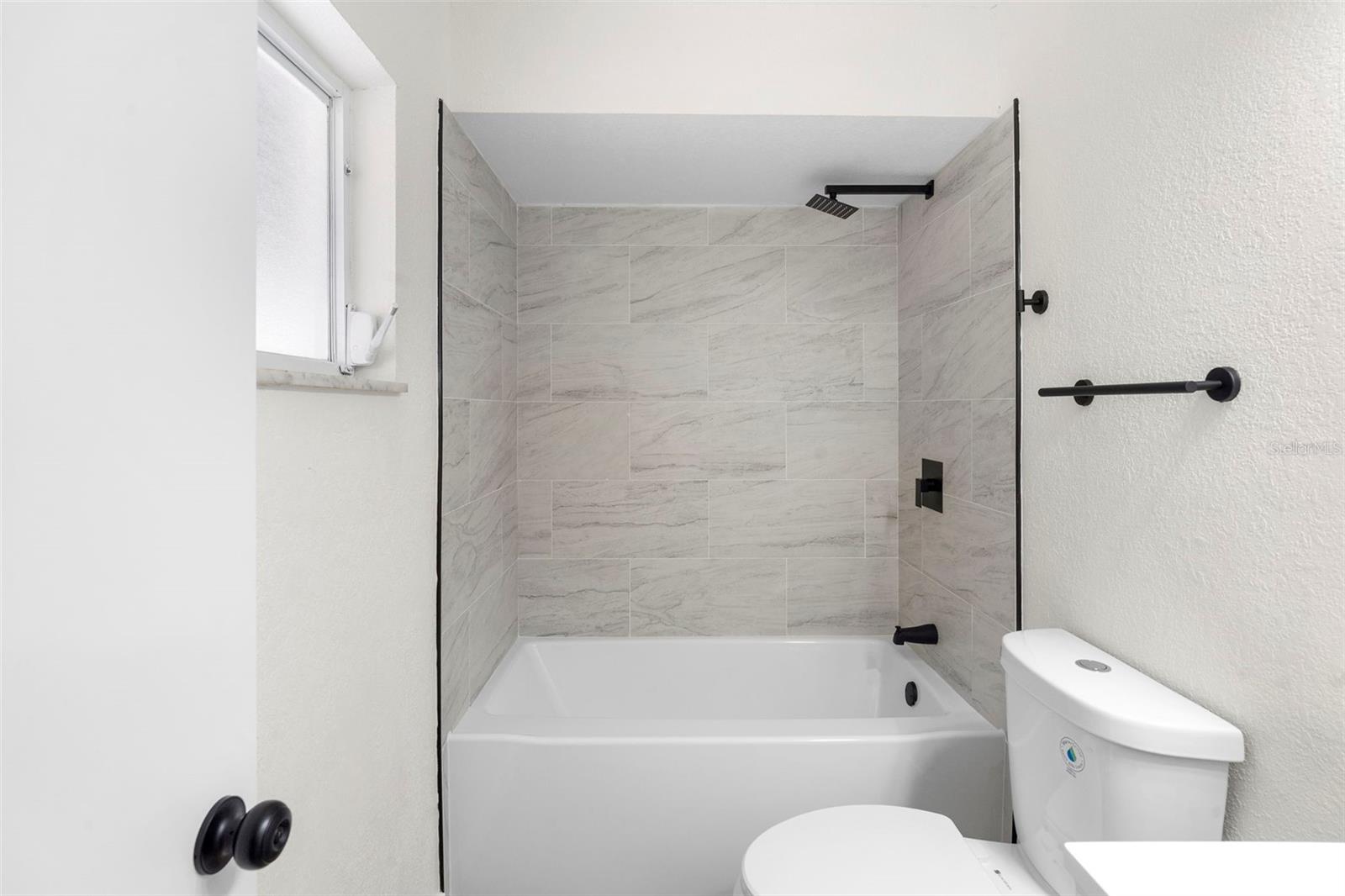 PINECREST ESTATES - Residential