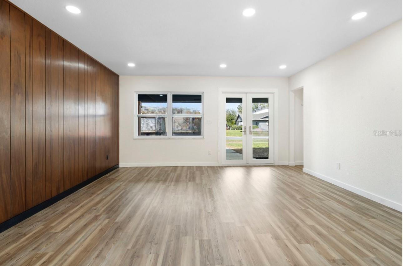 PINECREST ESTATES - Residential