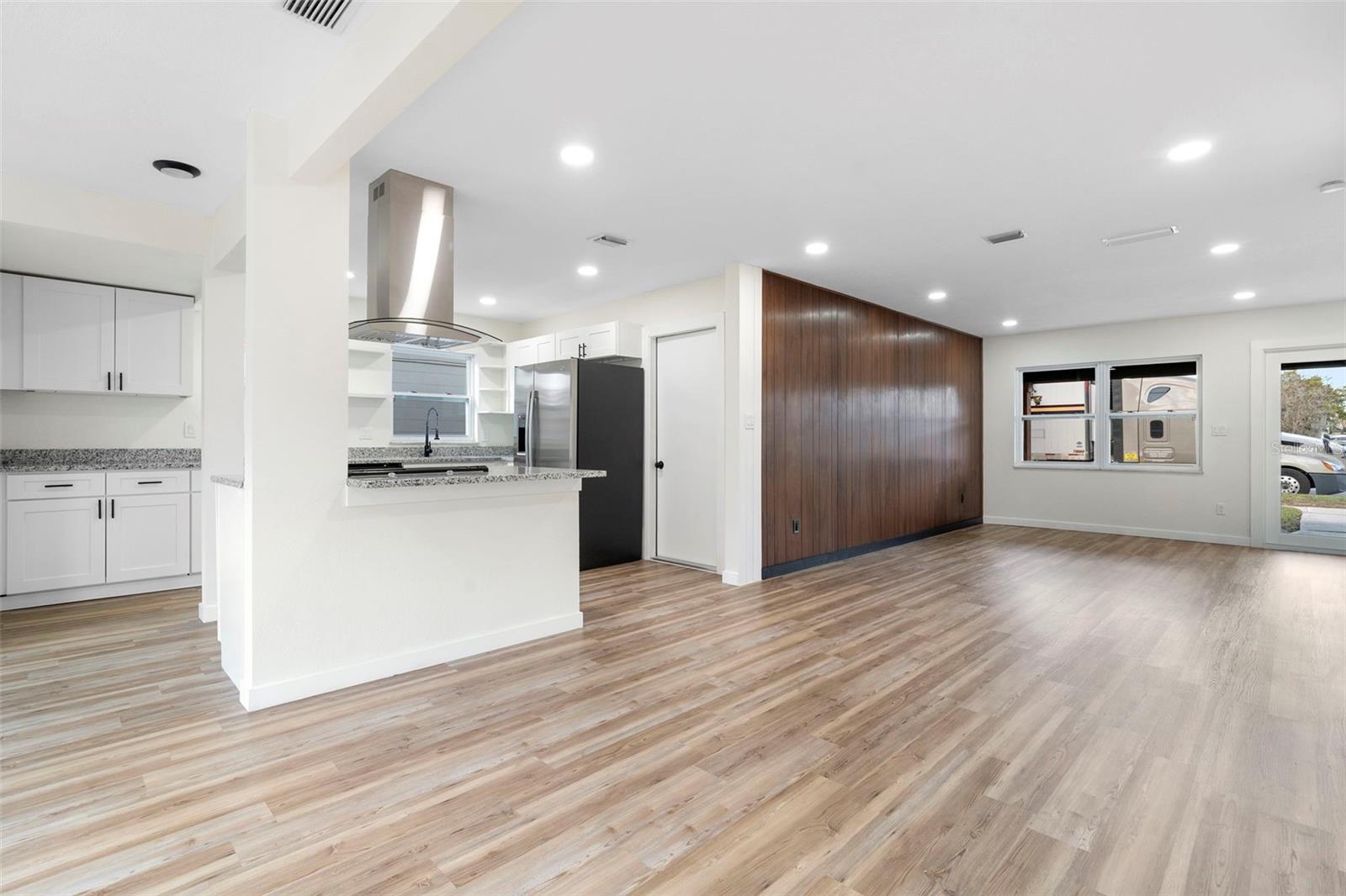 PINECREST ESTATES - Residential