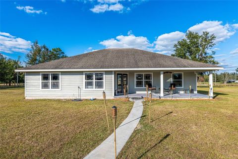 A home in FORT WHITE