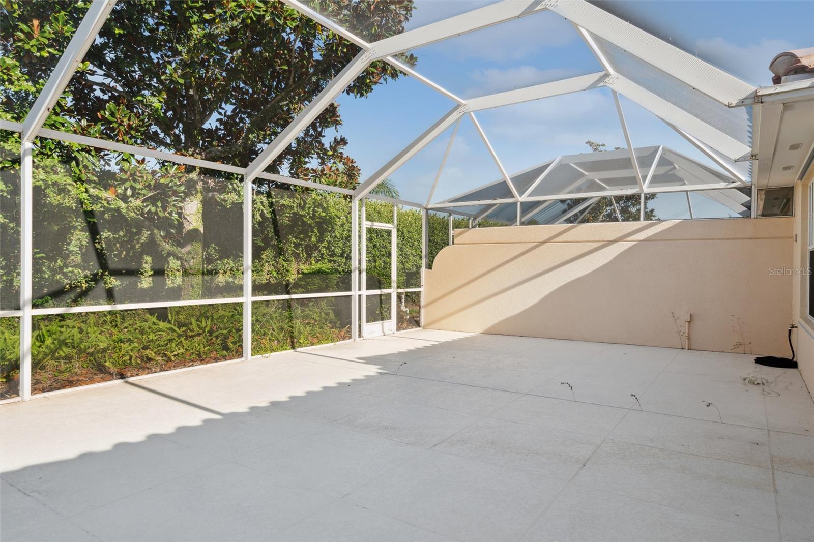 VILLAGEWALK - Residential