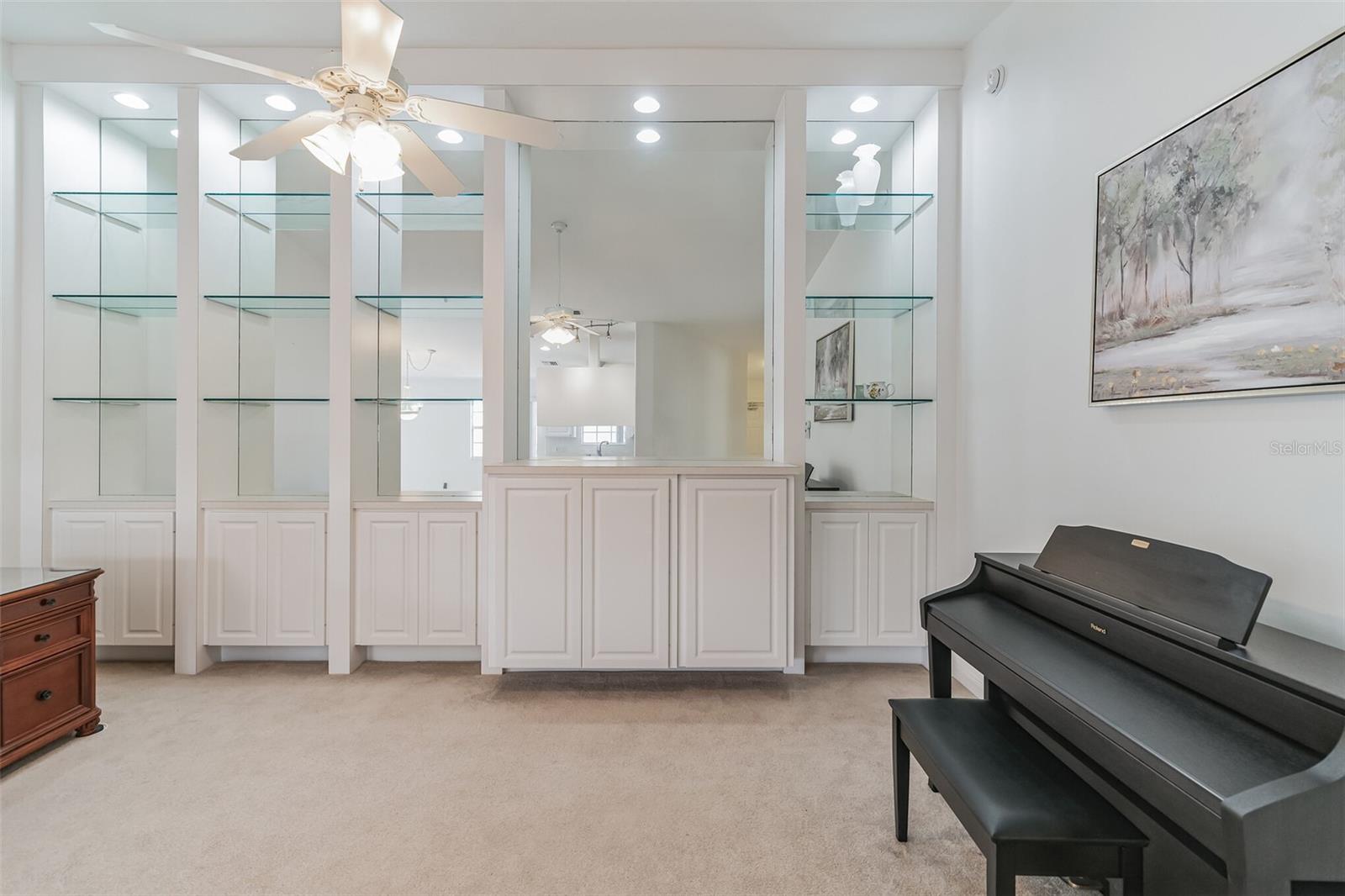 VILLAGEWALK - Residential