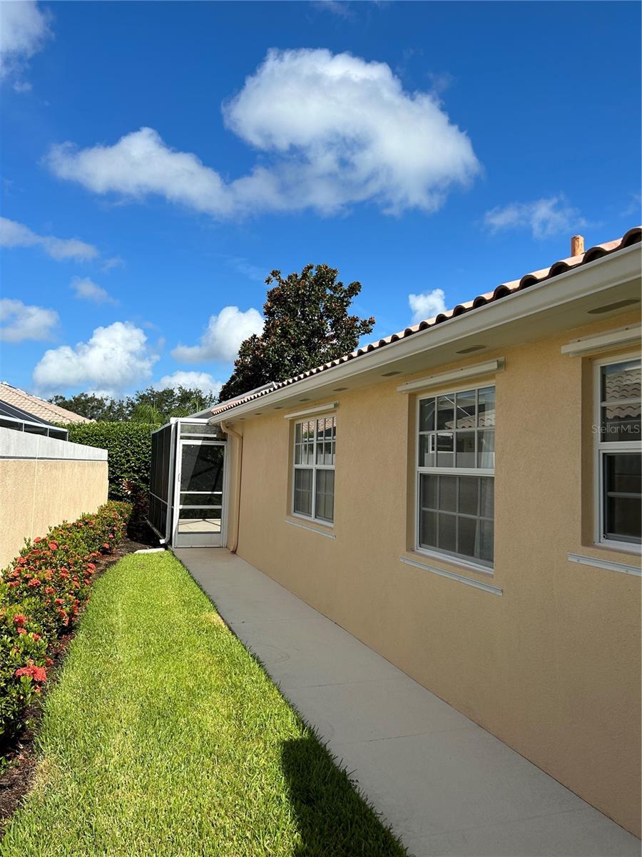 VILLAGEWALK - Residential