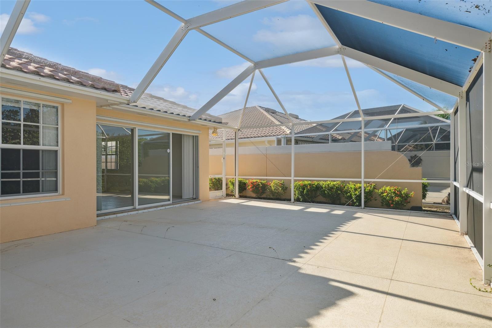 VILLAGEWALK - Residential