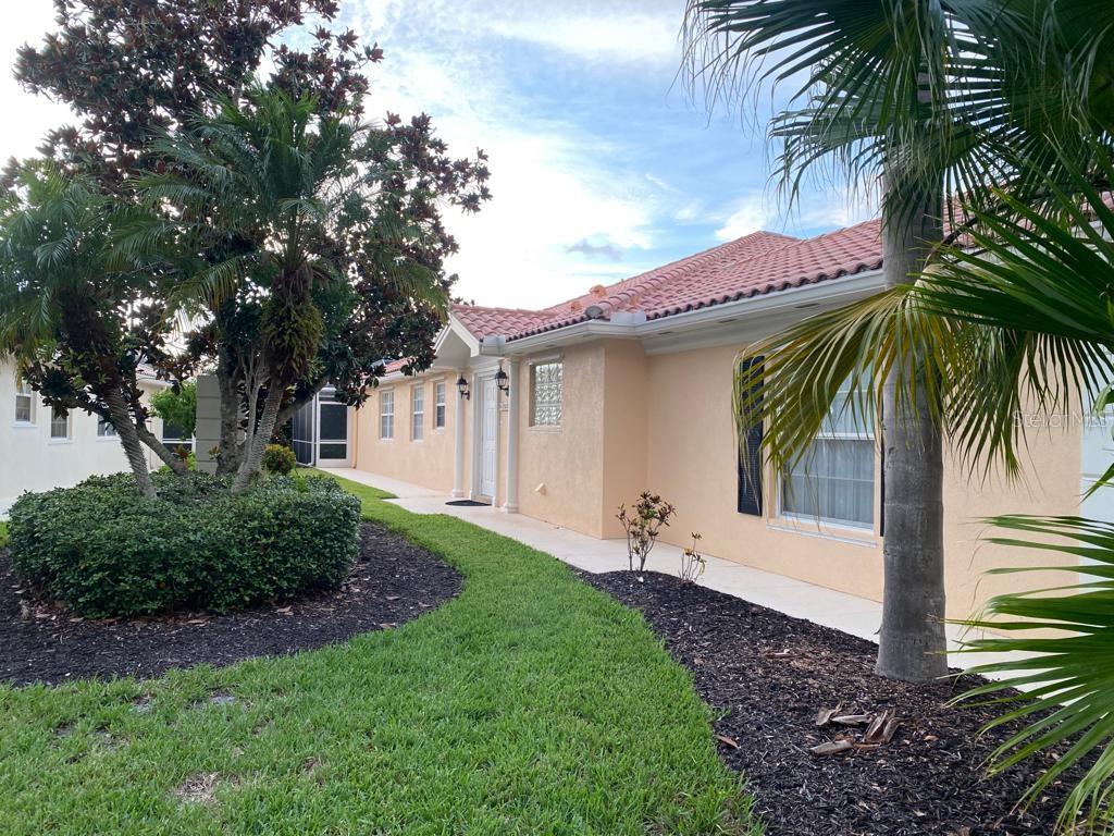 VILLAGEWALK - Residential