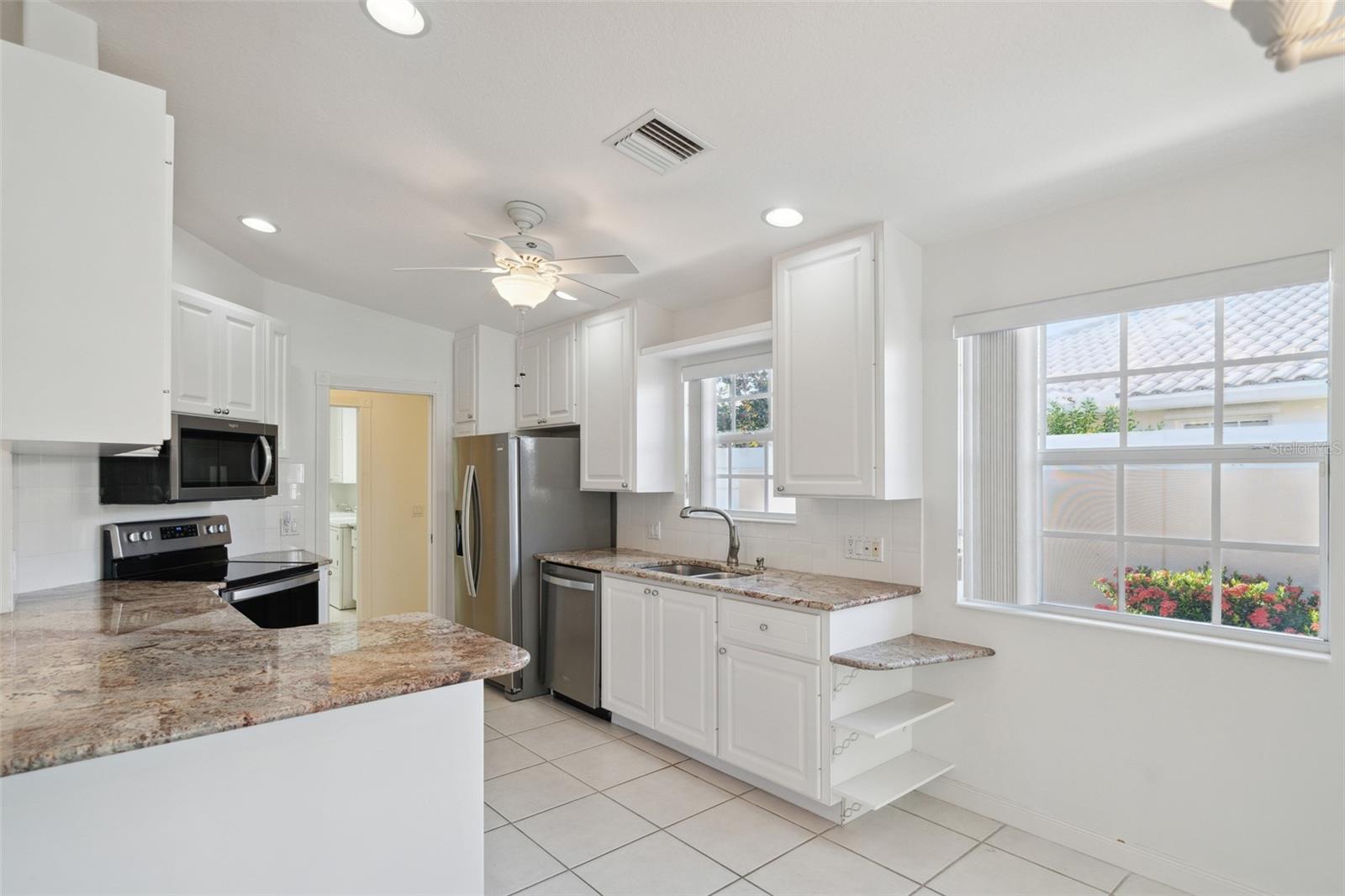 VILLAGEWALK - Residential