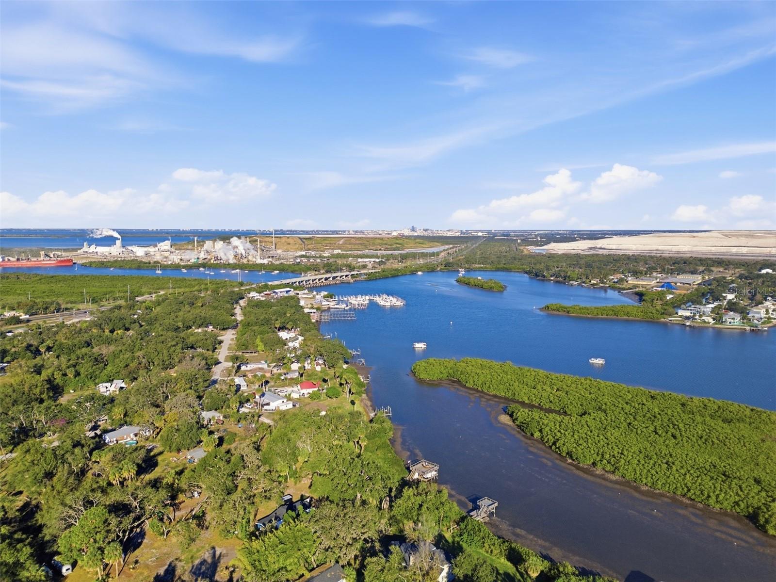 GIBSONTON ON THE BAY 6TH ADD - Residential