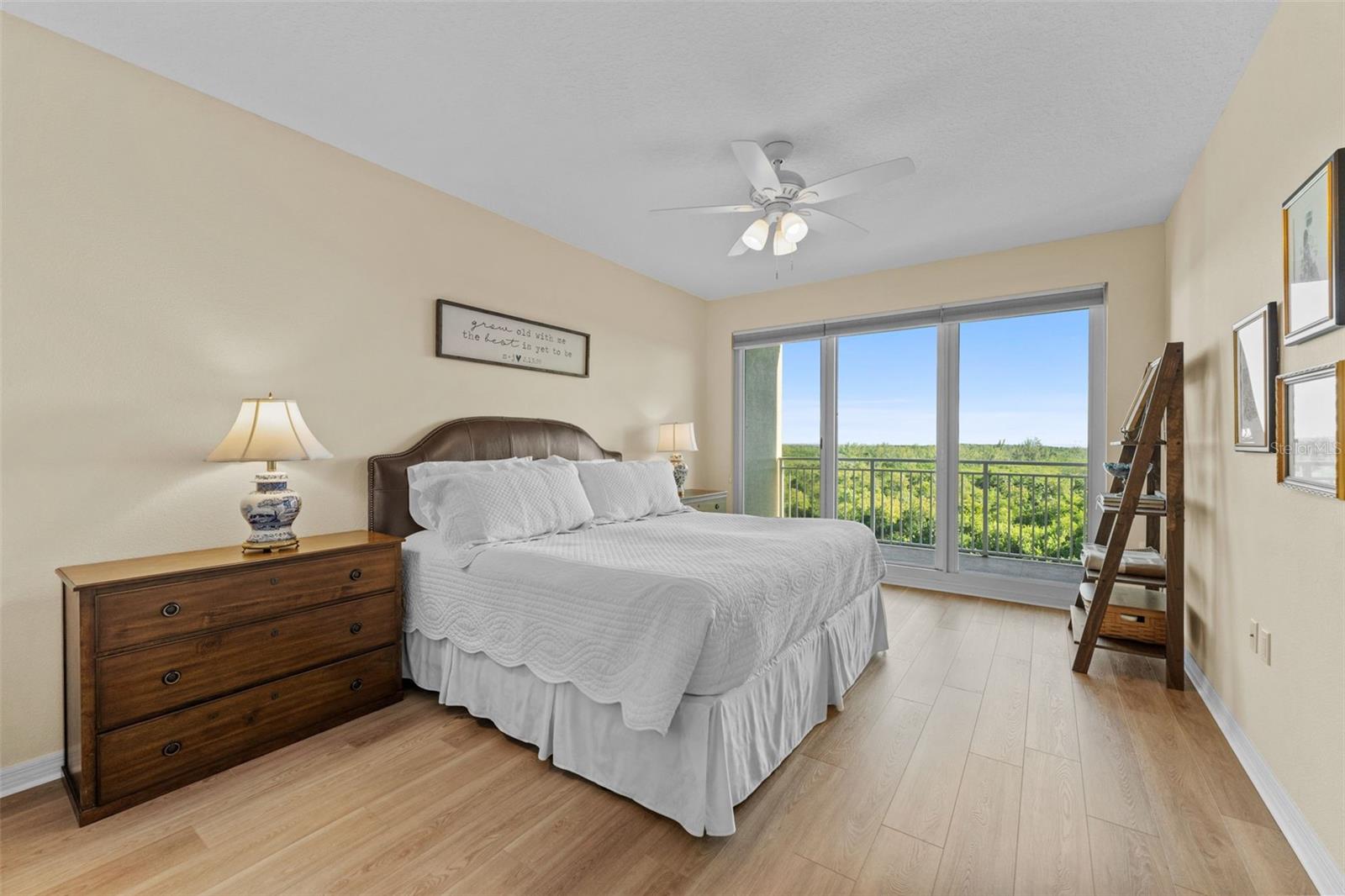 MANGROVE CAY I CONDO - Residential