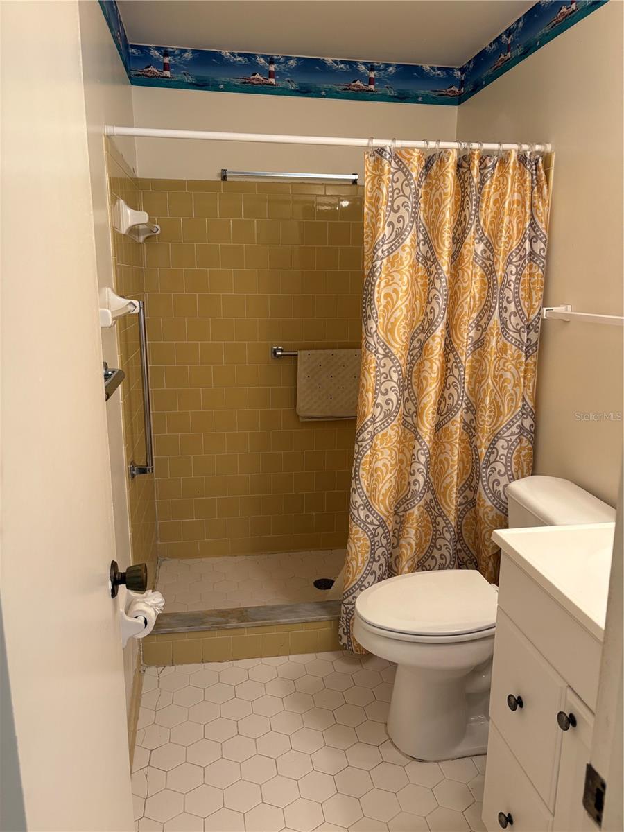 LAKE WALES VILLAGE CONDO - Residential
