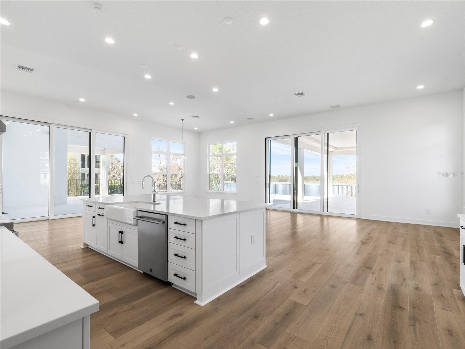 BELLA COLLINA - Residential