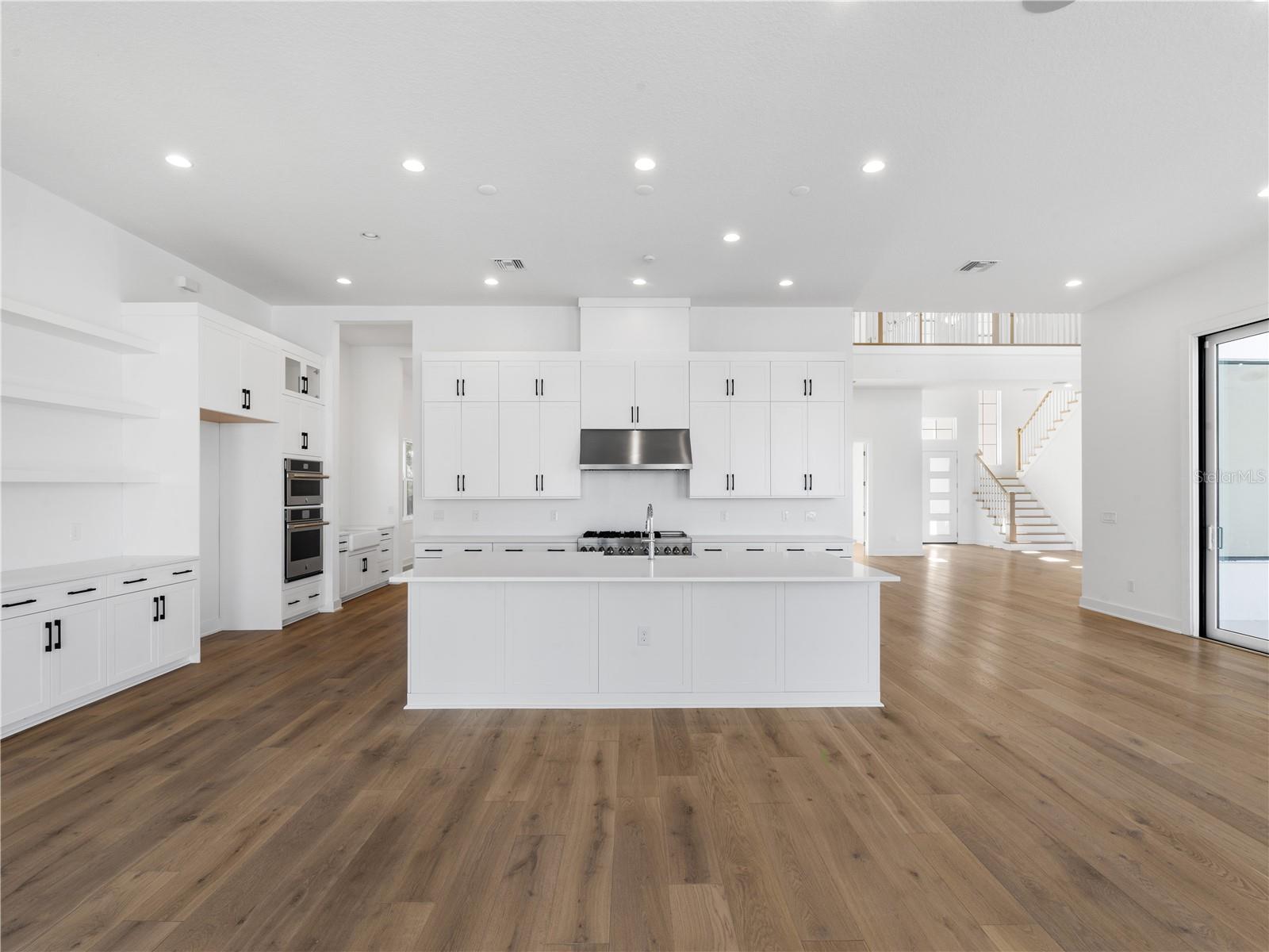 BELLA COLLINA - Residential