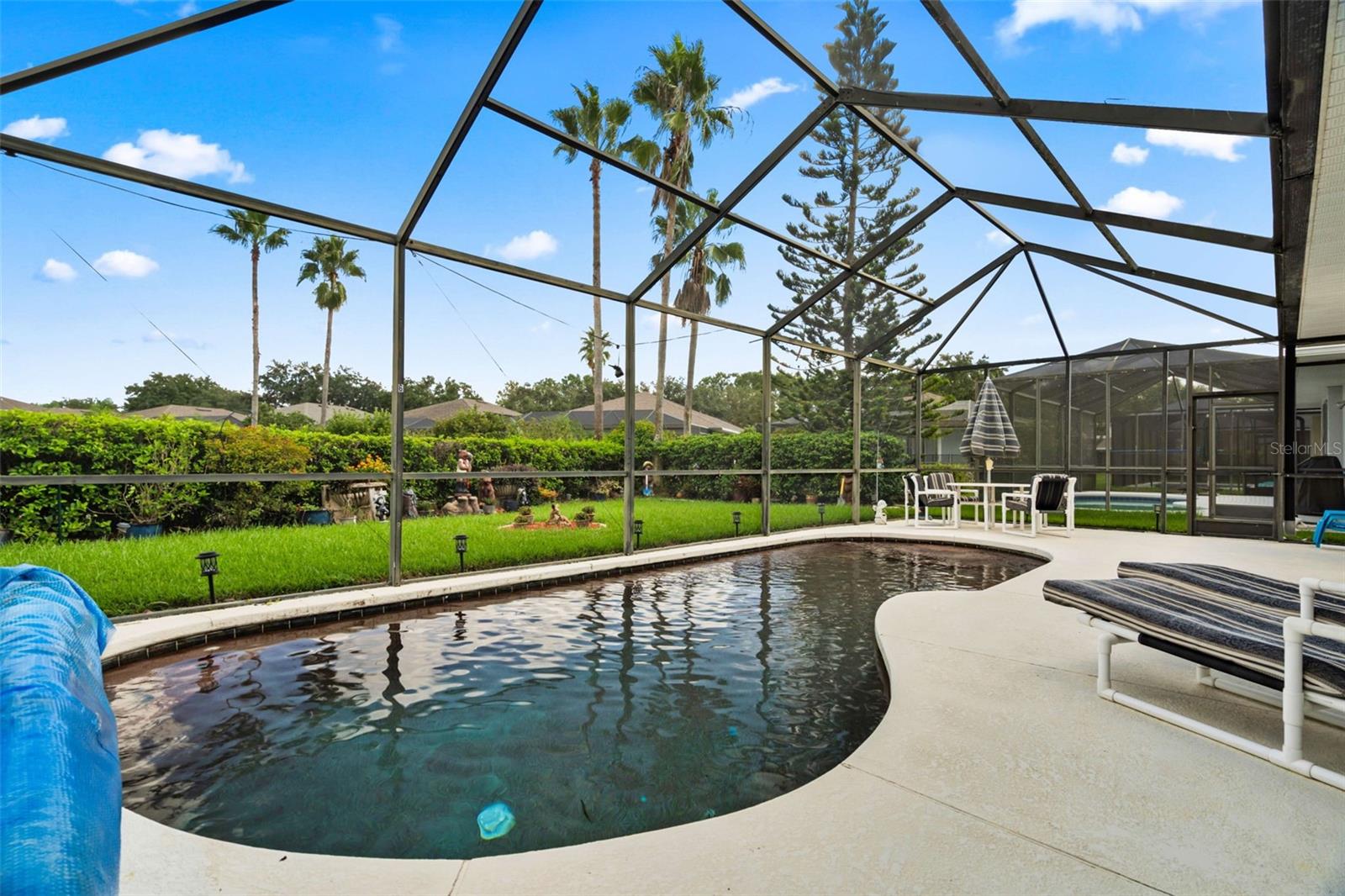 2907 SUNSET LAKES BOULEVARD