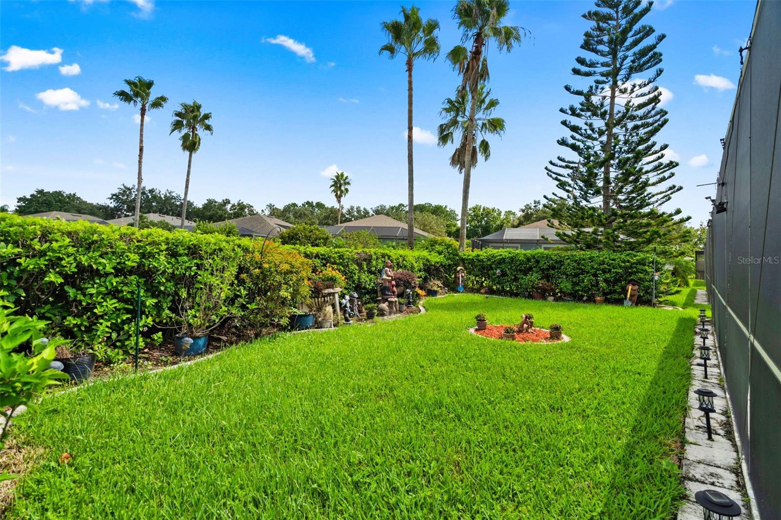 2907 SUNSET LAKES BOULEVARD