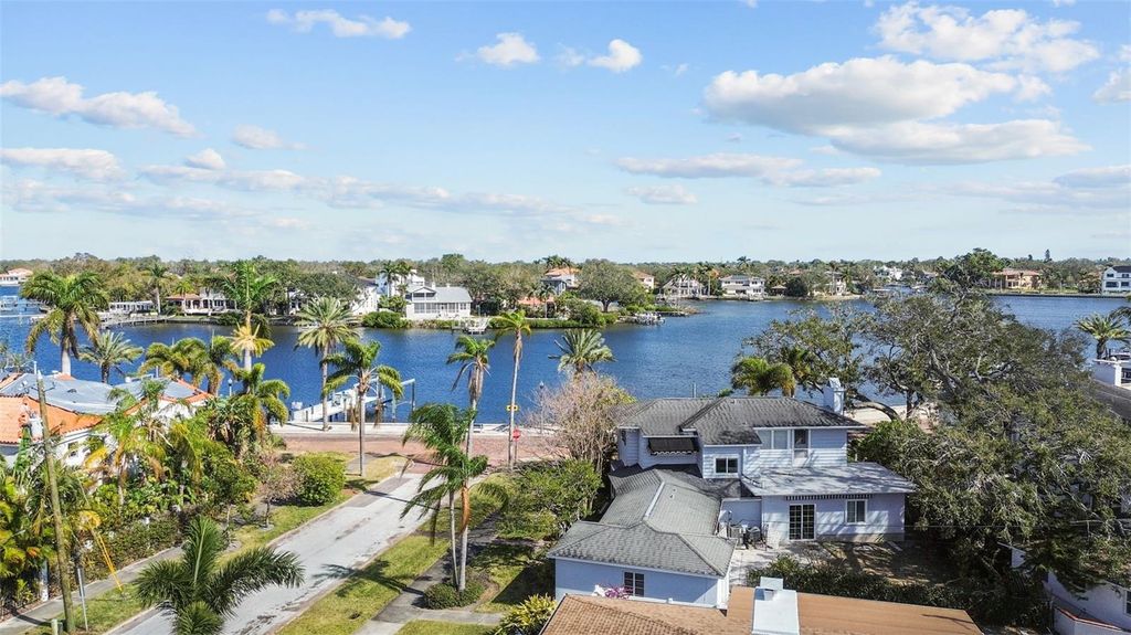 Photo of 136 26th Avenue NE, St Petersburg, FL 33704 (MLS # TB8343931)