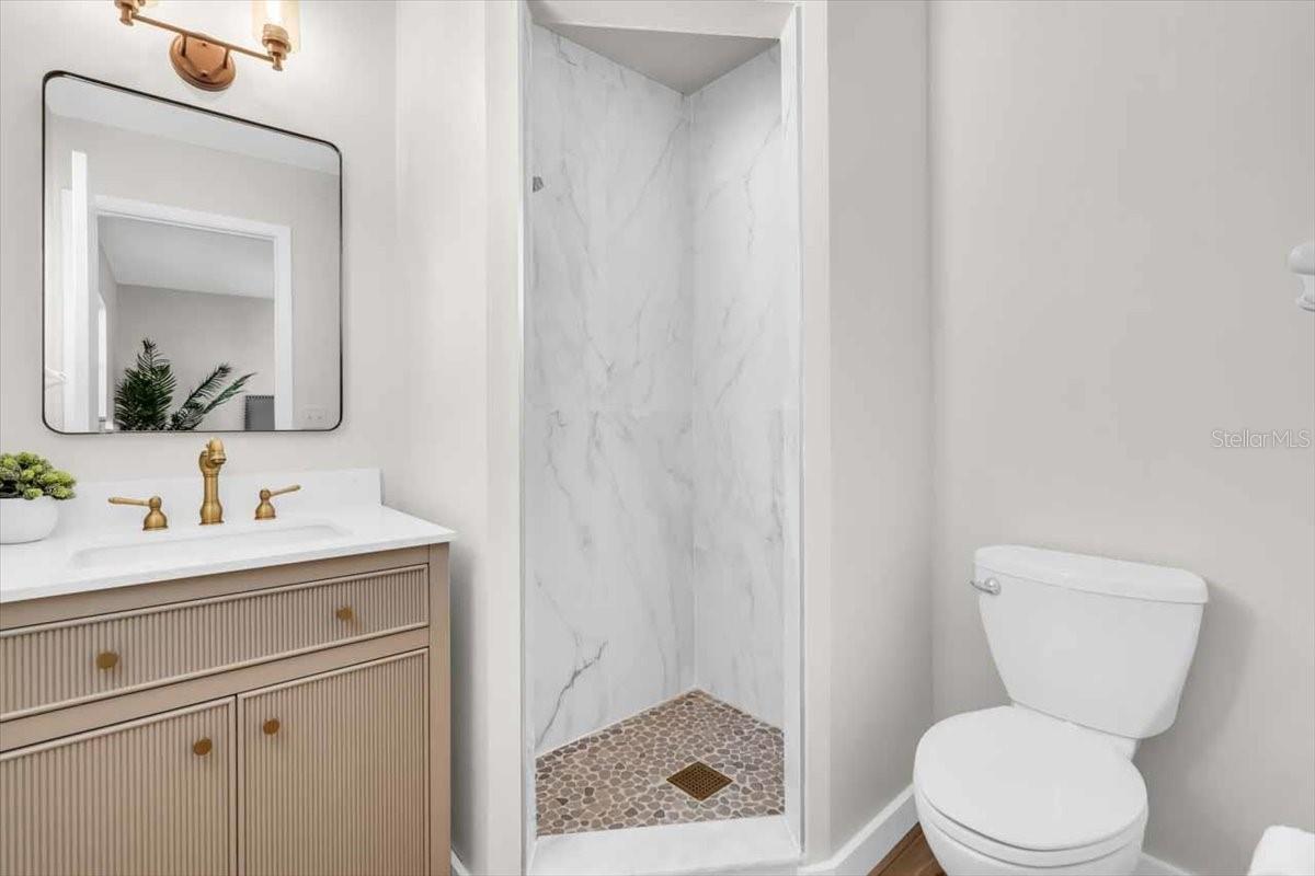 CIRCLE WOODS OF VENICE 1 - Residential