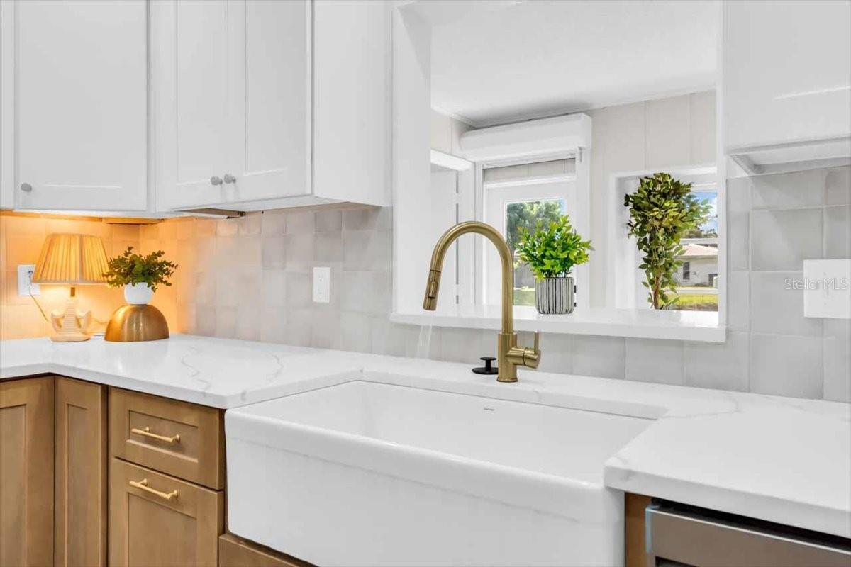 CIRCLE WOODS OF VENICE 1 - Residential