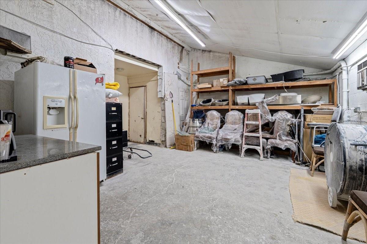 KINGSTON PLAZA - Commercial Sale