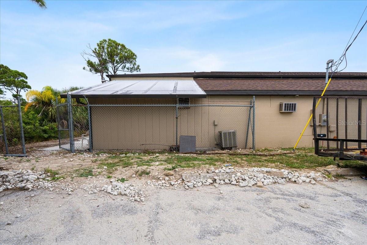 KINGSTON PLAZA - Commercial Sale