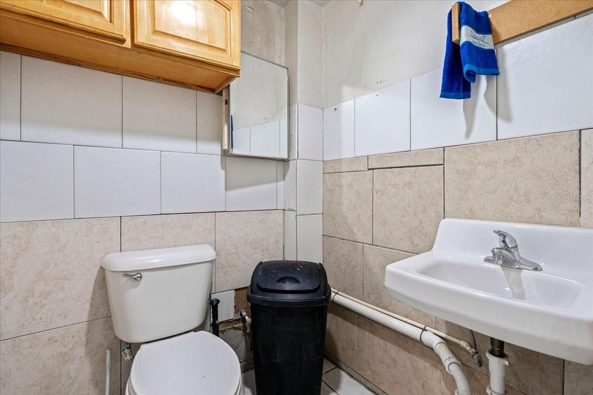 KINGSTON PLAZA - Commercial Sale