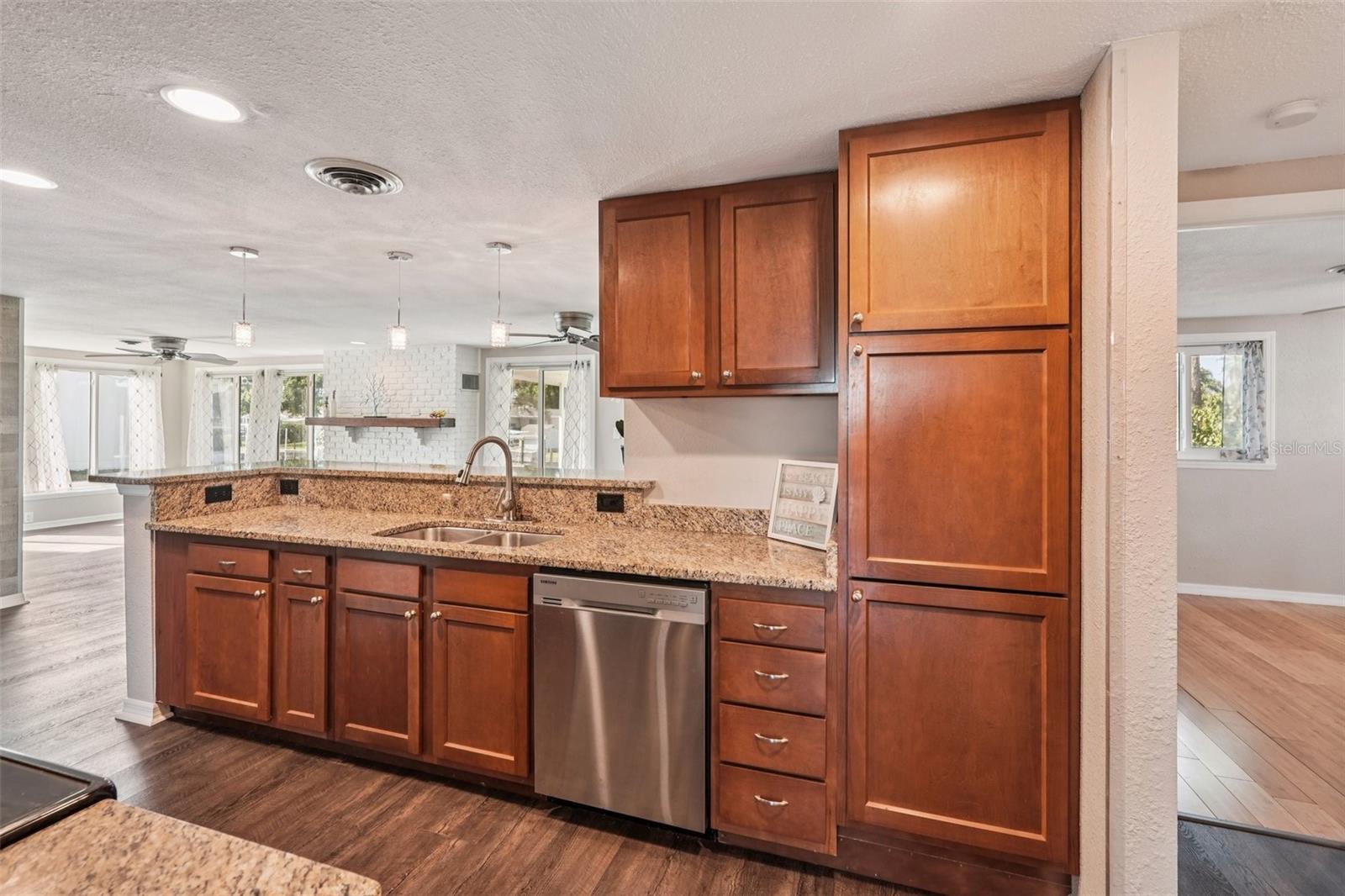 OVERBROOK GARDENS - Residential