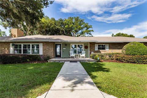 Tiny photo for 32834 Lakeshore Drive, Tavares, FL 32778 (MLS # G5114617)