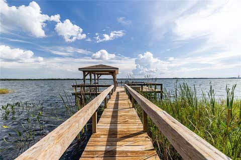 Tiny photo for 32834 Lakeshore Drive, Tavares, FL 32778 (MLS # G5114617)