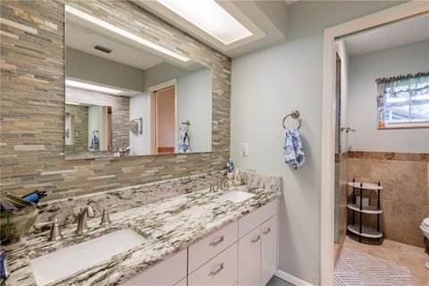 Tiny photo for 32834 Lakeshore Drive, Tavares, FL 32778 (MLS # G5114617)