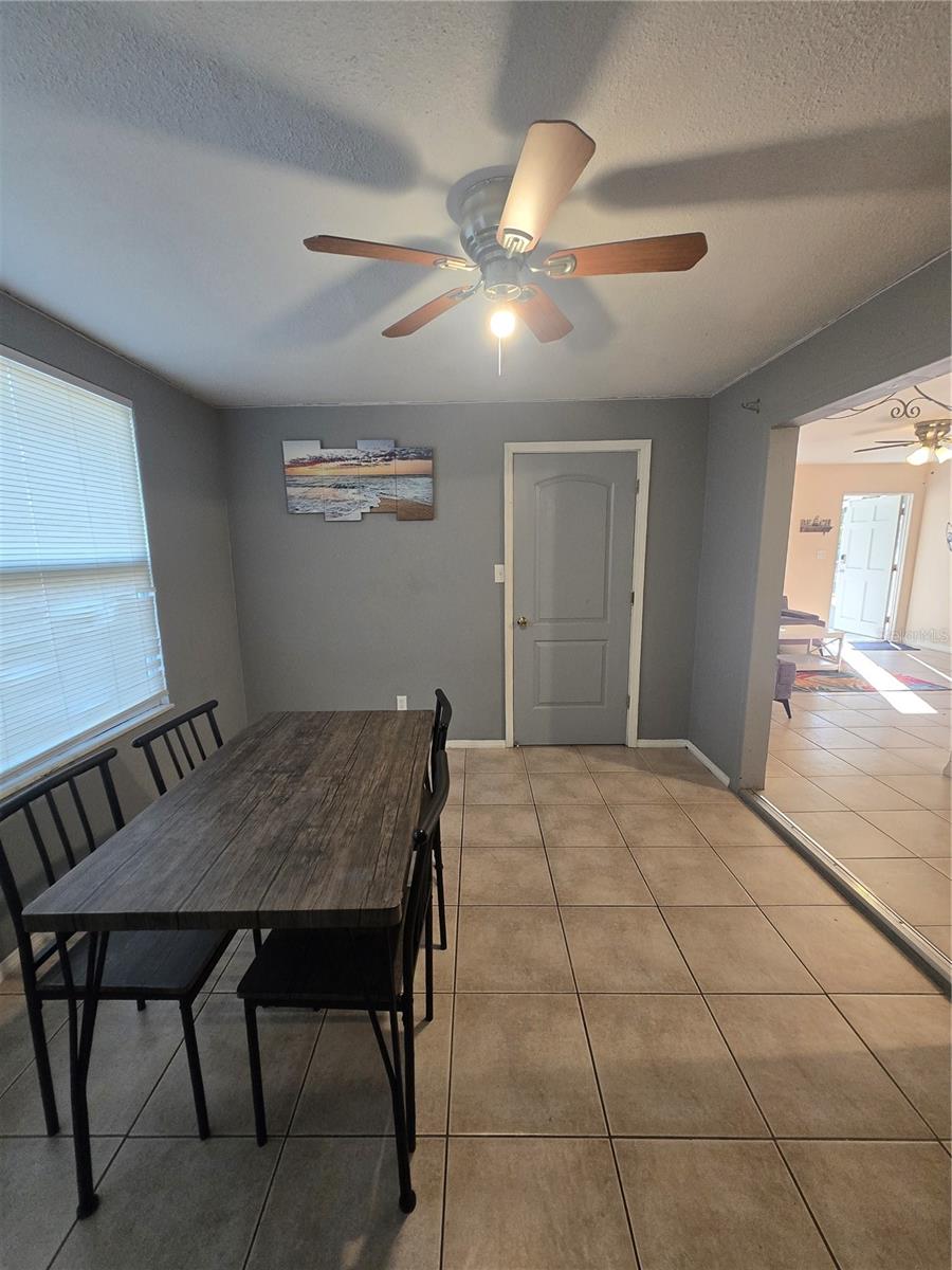 VILLAGE GREEN SUB - Residential Lease