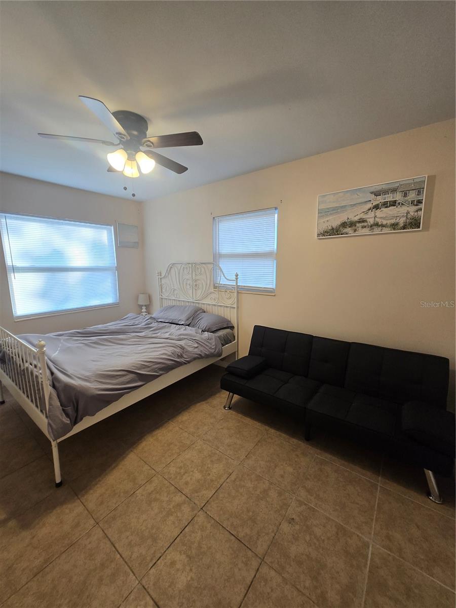 VILLAGE GREEN SUB - Residential Lease