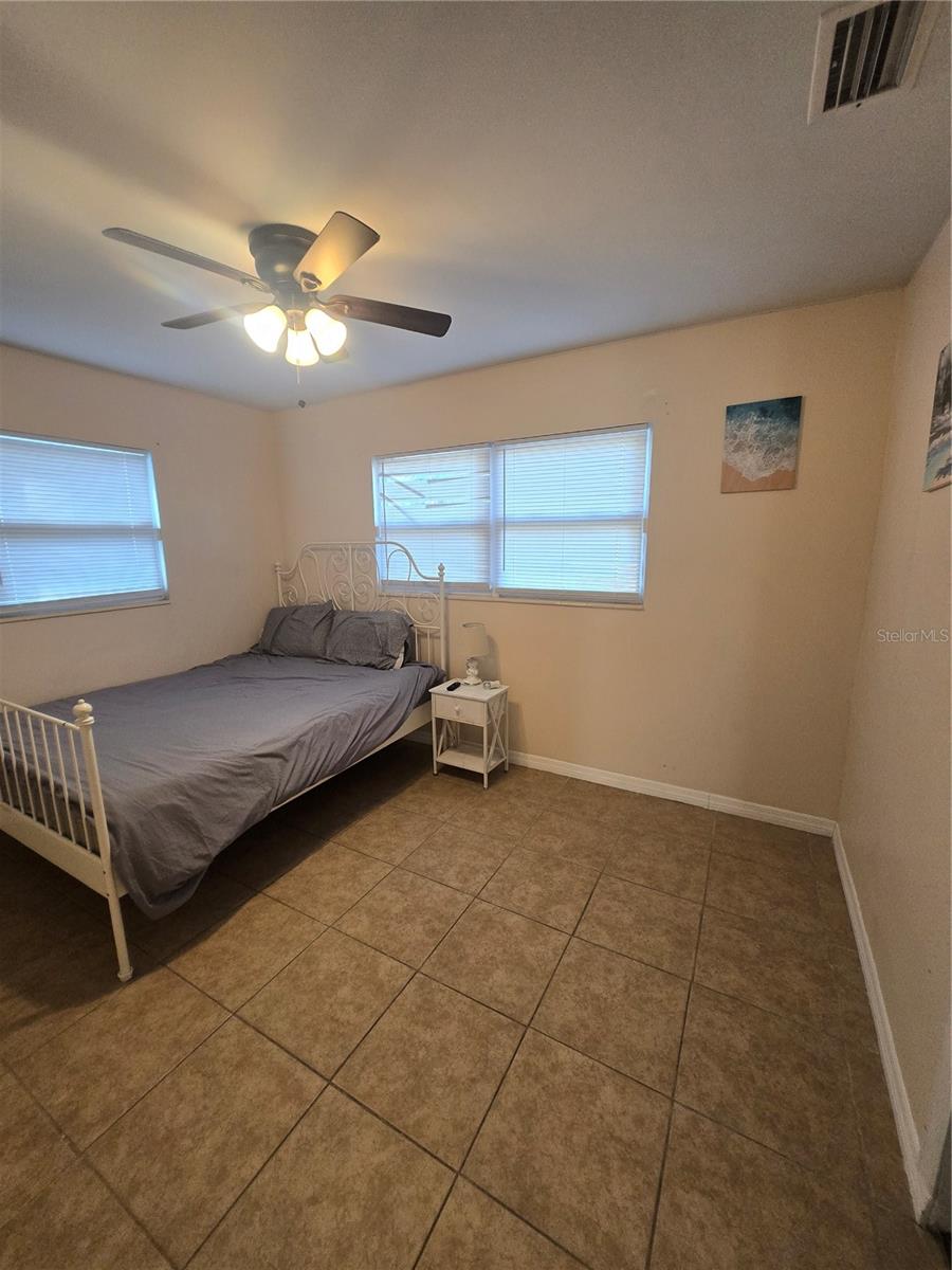 VILLAGE GREEN SUB - Residential Lease